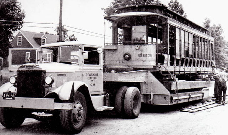 Connecticut Company #663 heading to the trolley museum - July 12, 1948